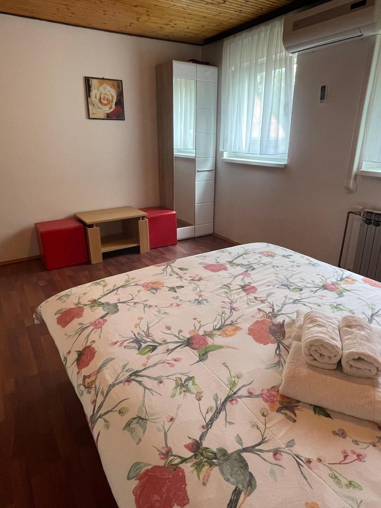 Apartments With A Parking Space Smoljanac, Plitvice - 12345 客房 照片