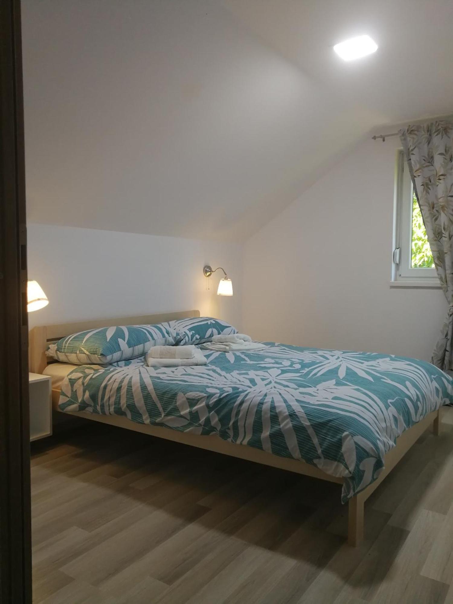 Apartments With A Parking Space Smoljanac, Plitvice - 12345 客房 照片